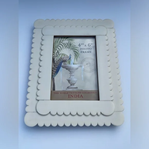 Cream Scalloped Photo Frame The World Traveler Collection INDIA - Picture 1 of 6